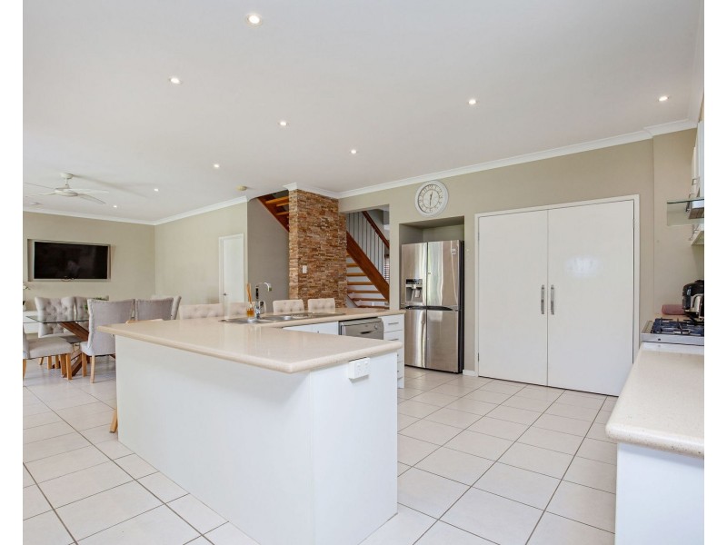 38 Marina Parade, Jacobs Well QLD 4208