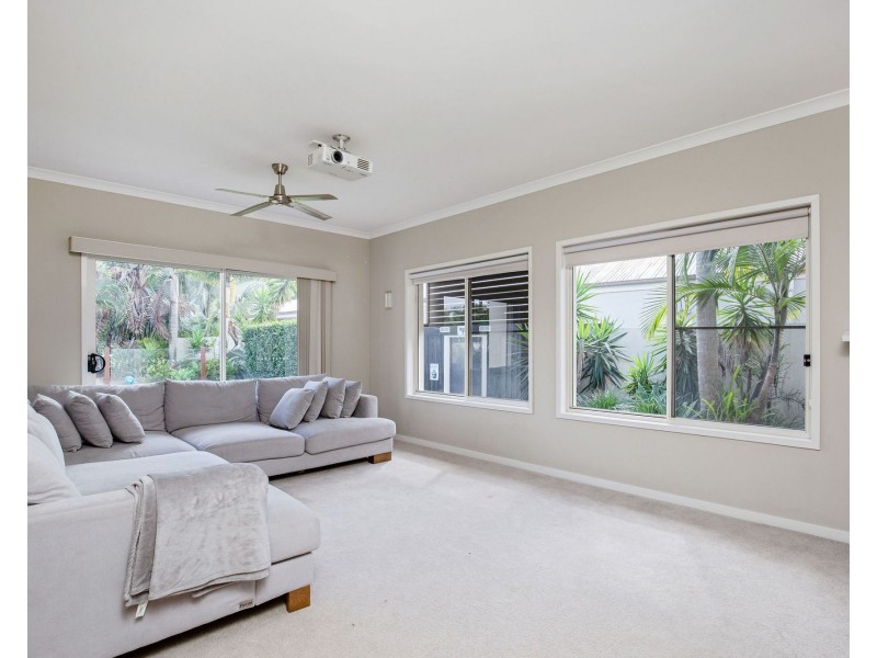 38 Marina Parade, Jacobs Well QLD 4208