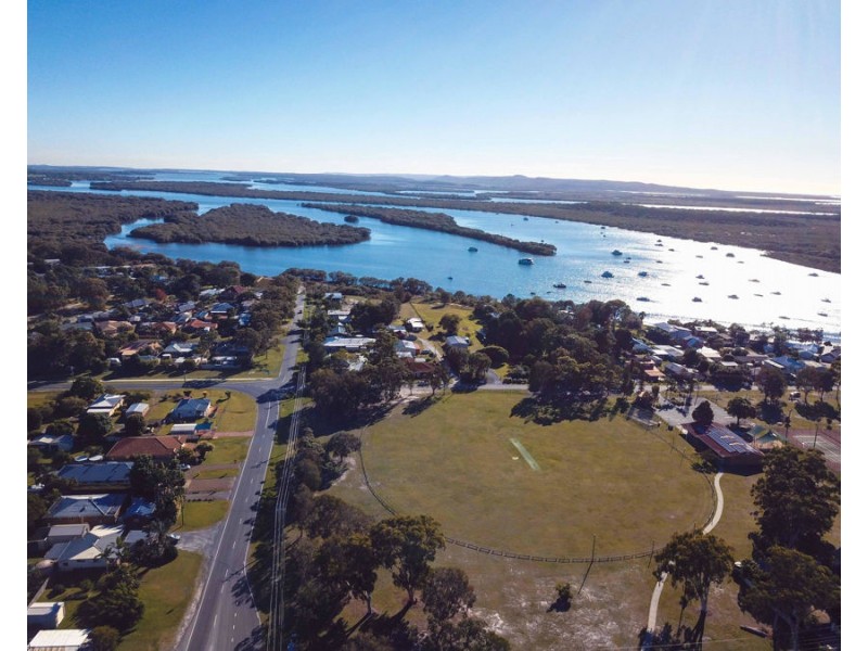 6 Bay Drive, Jacobs Well QLD 4208