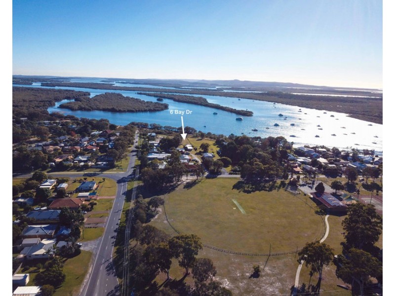 6 Bay Drive, Jacobs Well QLD 4208