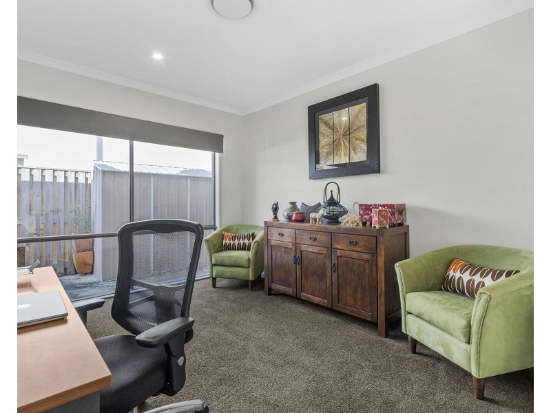 25 Melville Drive, Pimpama QLD 4209