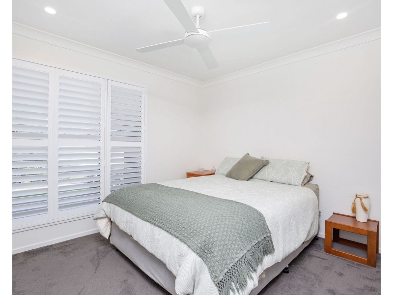 5 Helmore Road, Jacobs Well QLD 4208