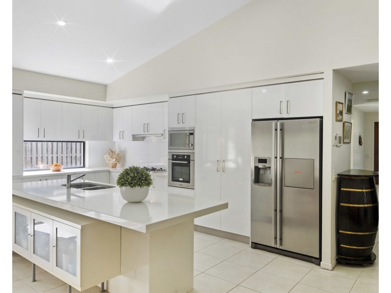 18 Bunderoo Circuit, Pimpama QLD 4209