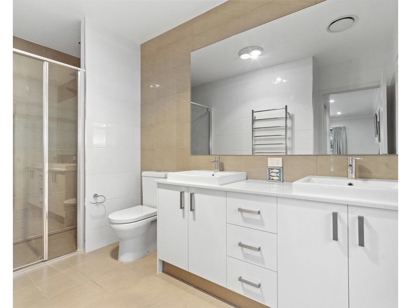 18 Bunderoo Circuit, Pimpama QLD 4209