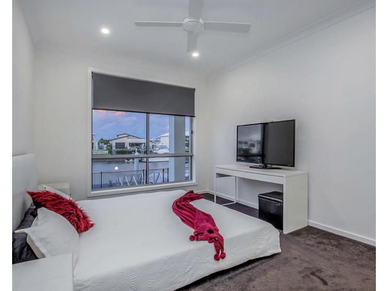 22 Paradise Parade, Jacobs Well QLD 4208
