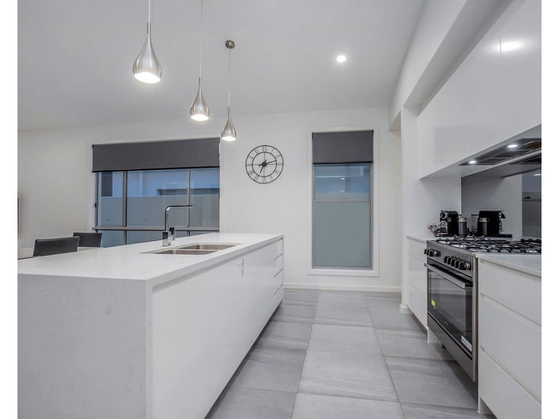 22 Paradise Parade, Jacobs Well QLD 4208