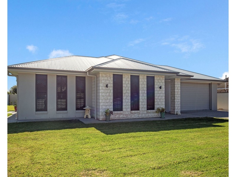 2 Johnathon Close, Jacobs Well QLD 4208