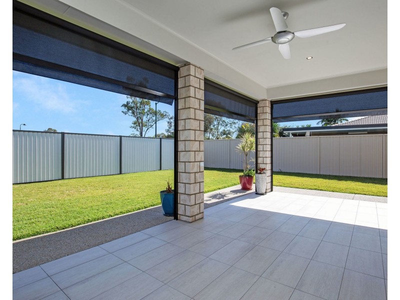 2 Johnathon Close, Jacobs Well QLD 4208