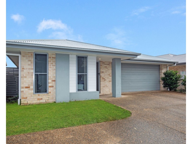 7 Helmore Road, Jacobs Well QLD 4208