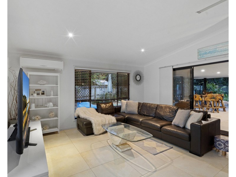 7 Greenfinch Court, Jacobs Well QLD 4208