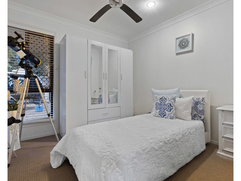 7 Greenfinch Court, Jacobs Well QLD 4208