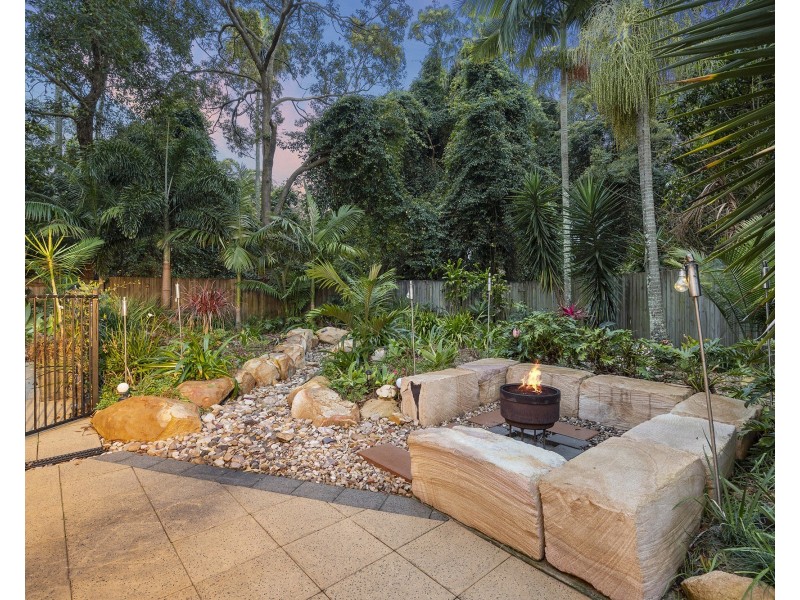 7 Greenfinch Court, Jacobs Well QLD 4208