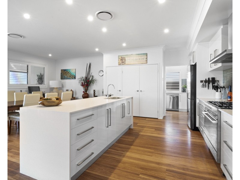 48 Marina Parade, Jacobs Well QLD 4208