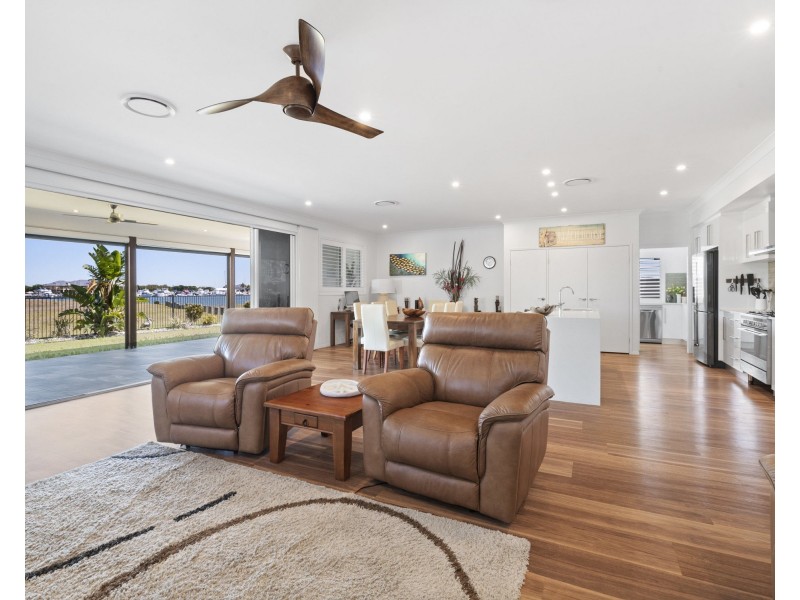 48 Marina Parade, Jacobs Well QLD 4208