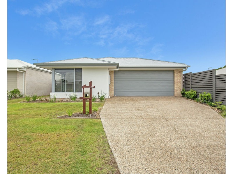 32 Bayside Ave, Jacobs Well QLD 4208