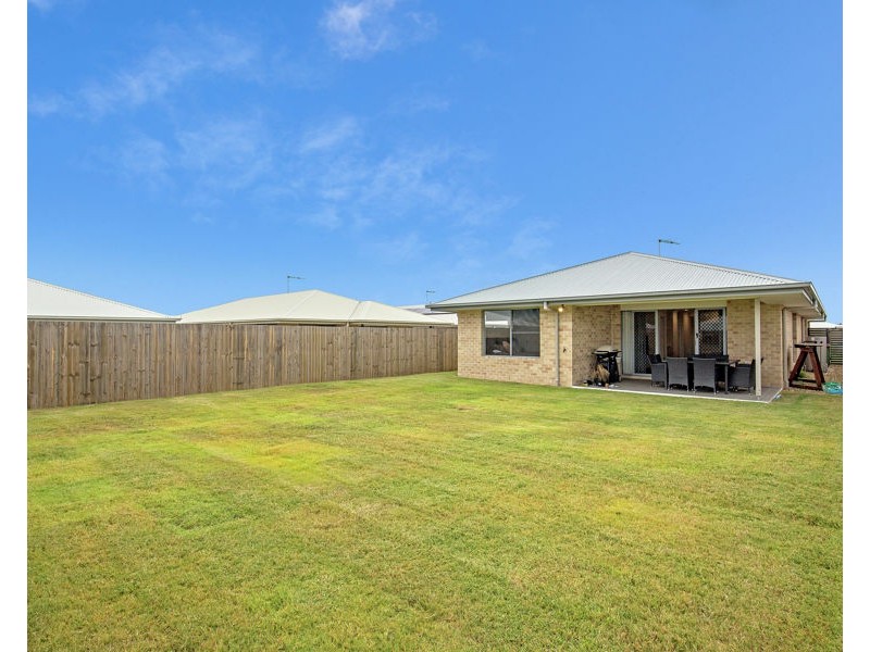32 Bayside Ave, Jacobs Well QLD 4208