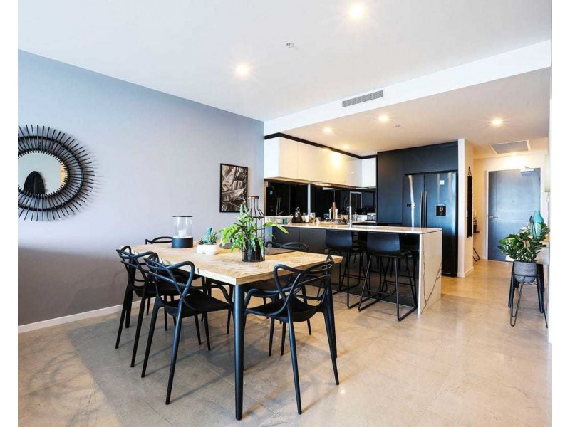 5802/5 Harbourside Court, Biggera Waters QLD 4216