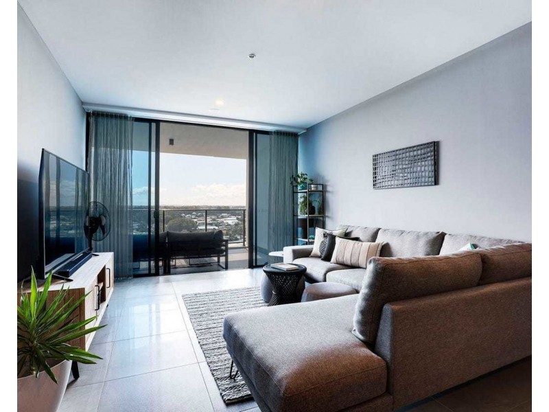 5802/5 Harbourside Court, Biggera Waters QLD 4216