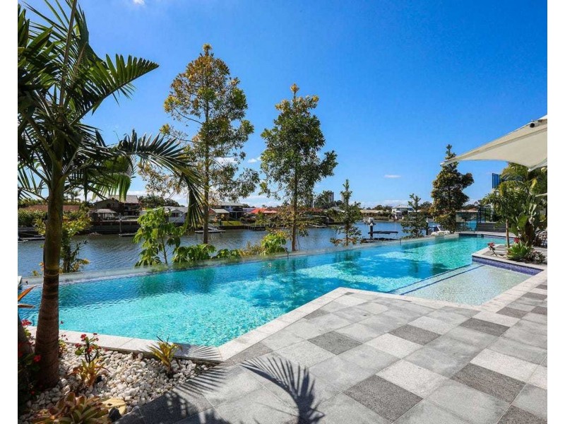 5802/5 Harbourside Court, Biggera Waters QLD 4216