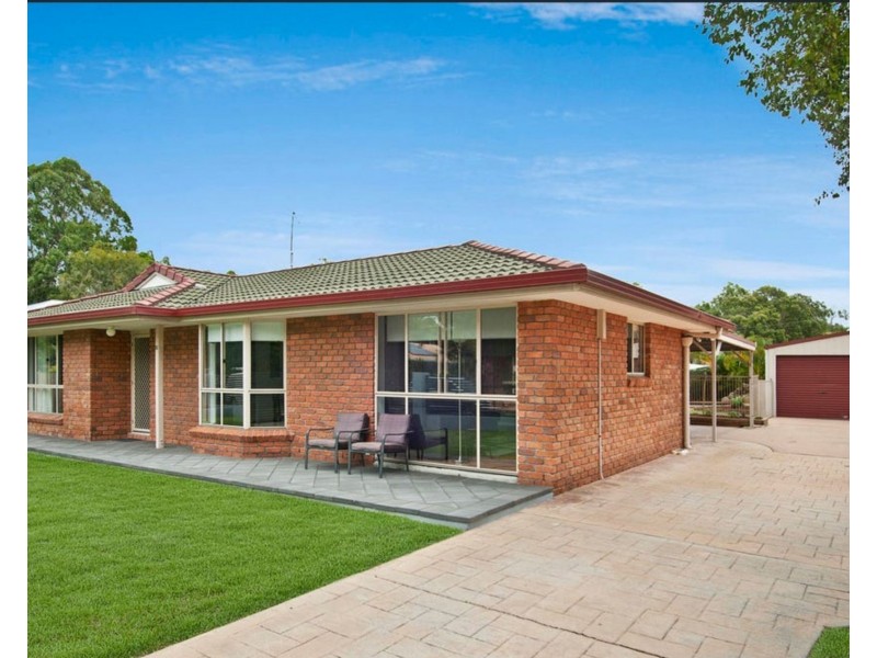 12 Banka Avenue, Jacobs Well QLD 4208