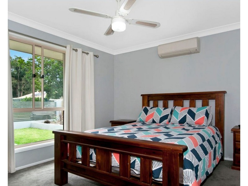 12 Banka Avenue, Jacobs Well QLD 4208