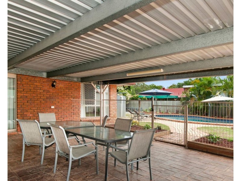 12 Banka Avenue, Jacobs Well QLD 4208