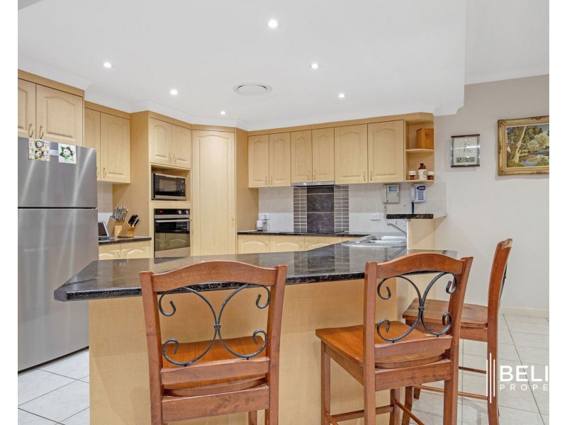 8 Heron Place, Jacobs Well QLD 4208