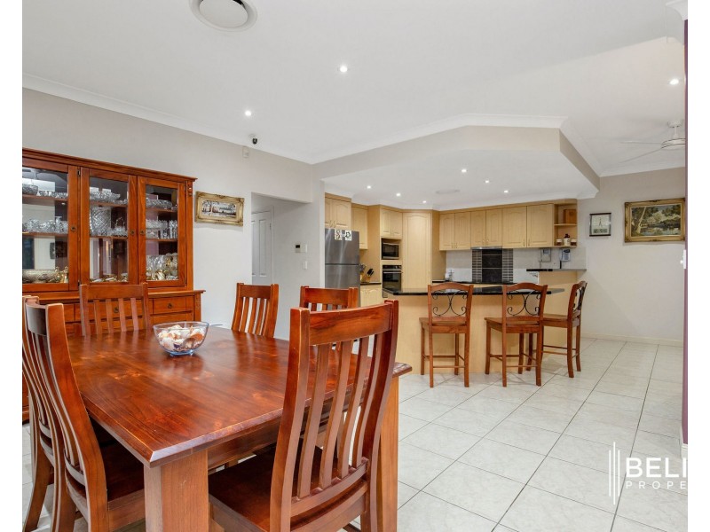 8 Heron Place, Jacobs Well QLD 4208