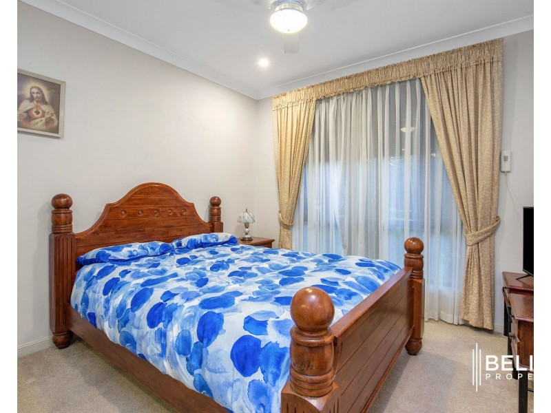 8 Heron Place, Jacobs Well QLD 4208