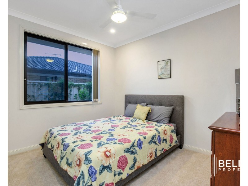 8 Heron Place, Jacobs Well QLD 4208