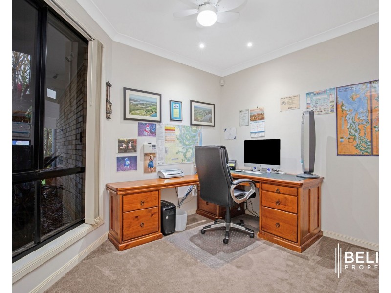 8 Heron Place, Jacobs Well QLD 4208