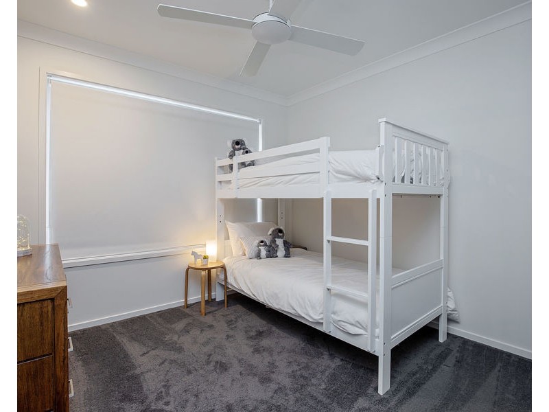 26 Bayside Avenue, Jacobs Well QLD 4208