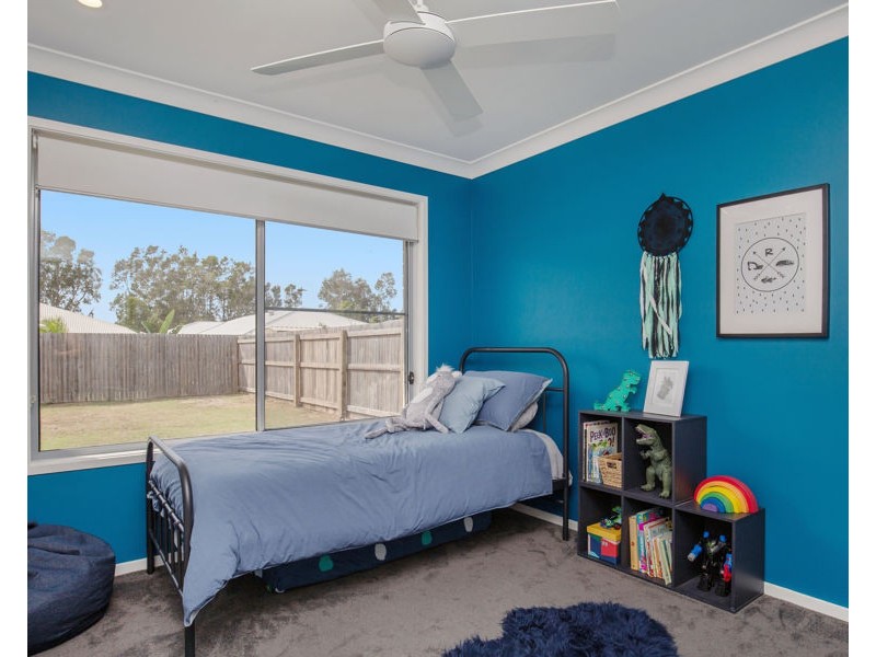 26 Bayside Avenue, Jacobs Well QLD 4208