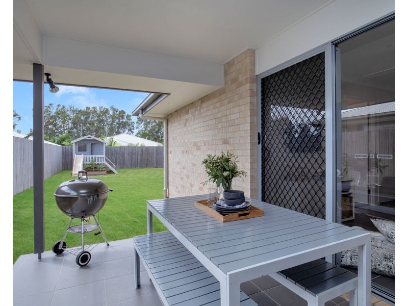 26 Bayside Avenue, Jacobs Well QLD 4208