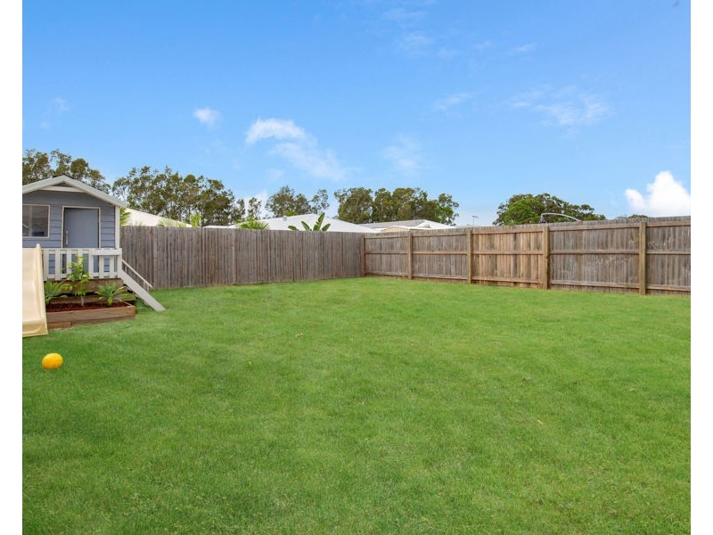 26 Bayside Avenue, Jacobs Well QLD 4208