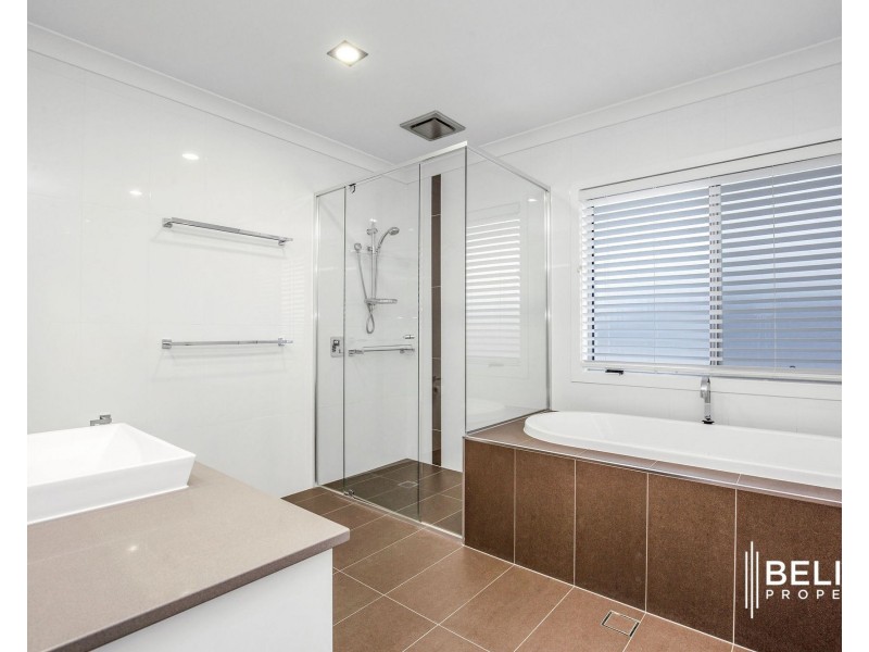 71 Marina Parade, Jacobs Well QLD 4208