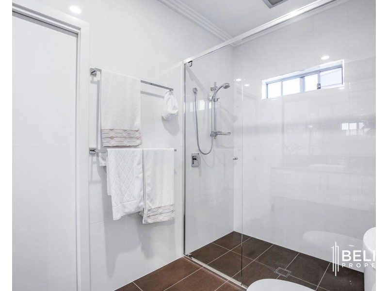 71 Marina Parade, Jacobs Well QLD 4208