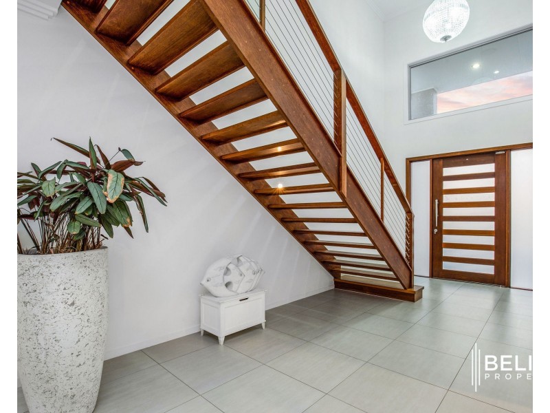 71 Marina Parade, Jacobs Well QLD 4208