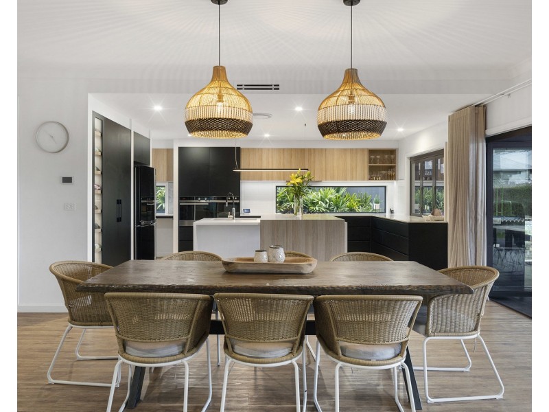 40 Poinciana Place, Jacobs Well QLD 4208