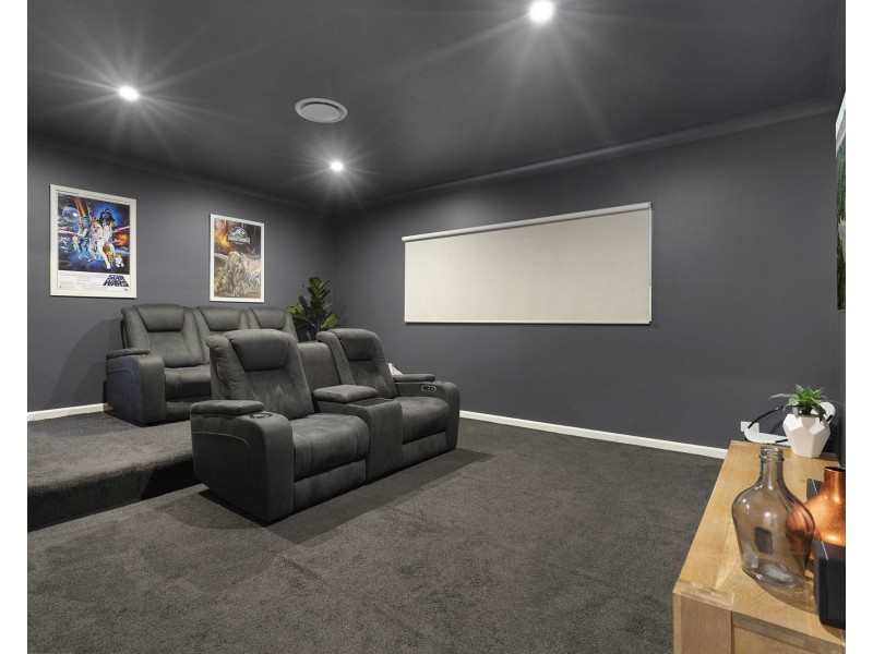 40 Poinciana Place, Jacobs Well QLD 4208