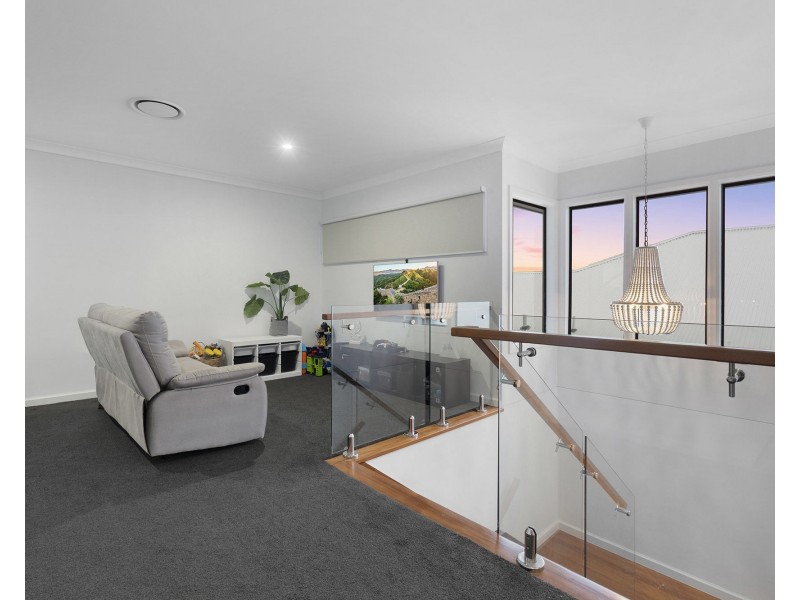 40 Poinciana Place, Jacobs Well QLD 4208