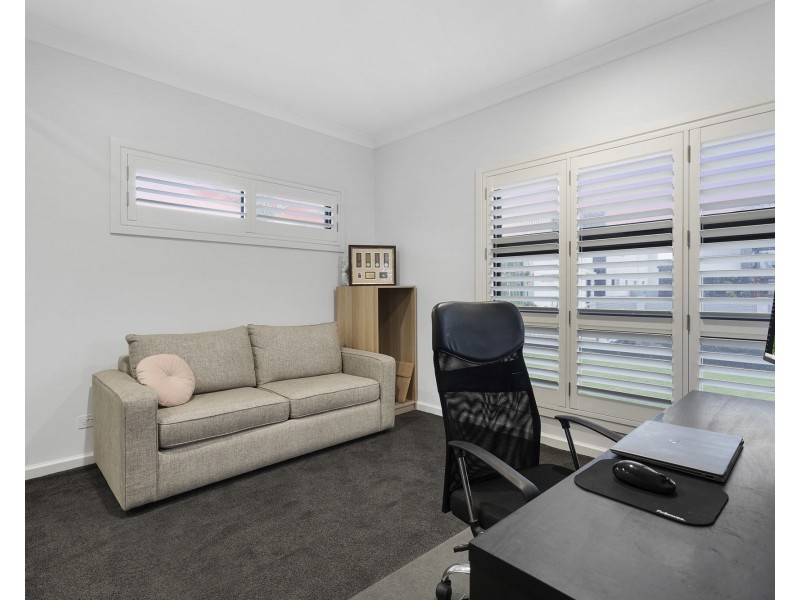 40 Poinciana Place, Jacobs Well QLD 4208