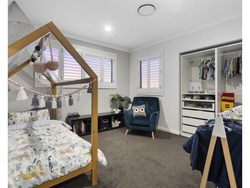 40 Poinciana Place, Jacobs Well QLD 4208