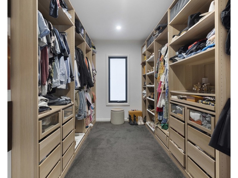 40 Poinciana Place, Jacobs Well QLD 4208