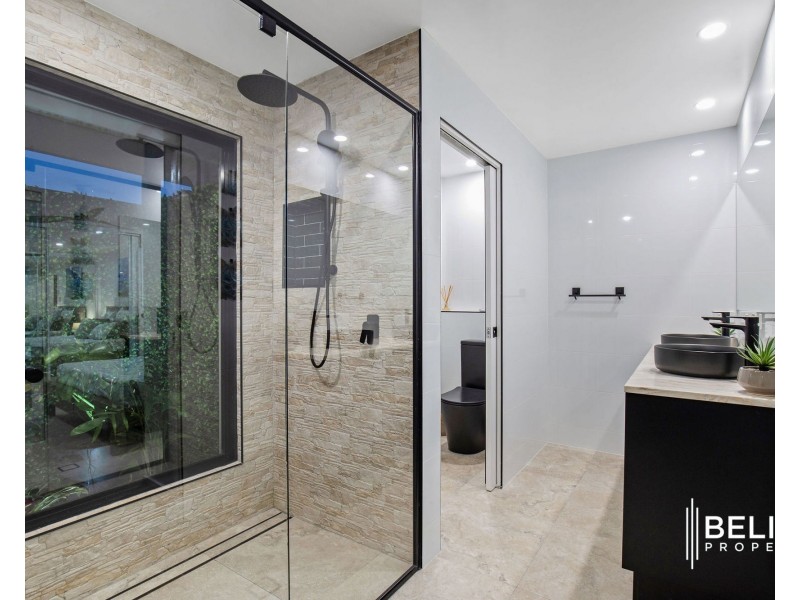 34 Pelican Parade, Jacobs Well QLD 4208