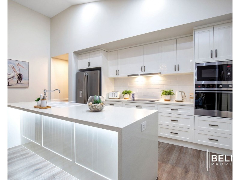 15 Moreton Drive, Jacobs Well QLD 4208