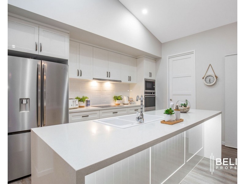 15 Moreton Drive, Jacobs Well QLD 4208