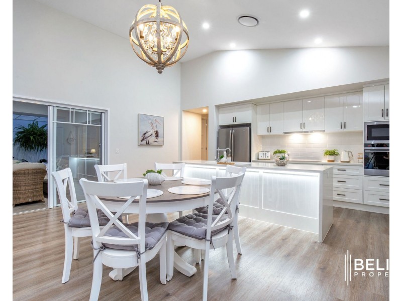 15 Moreton Drive, Jacobs Well QLD 4208