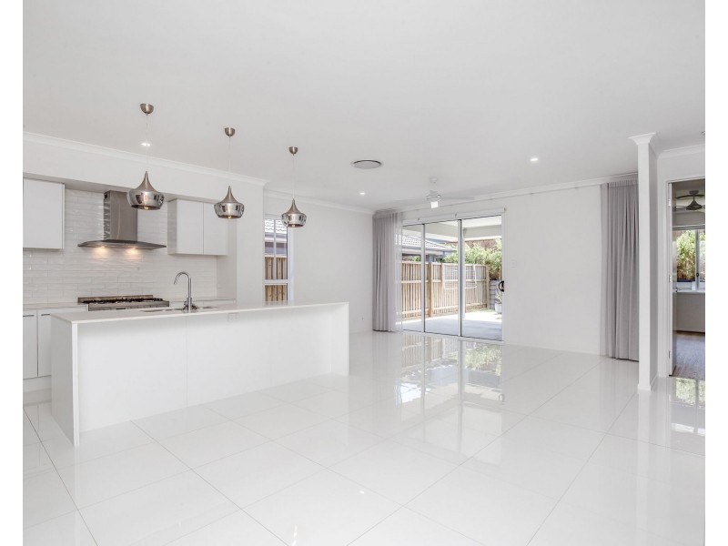 147 Gainsborough Drive, Pimpama QLD 4209