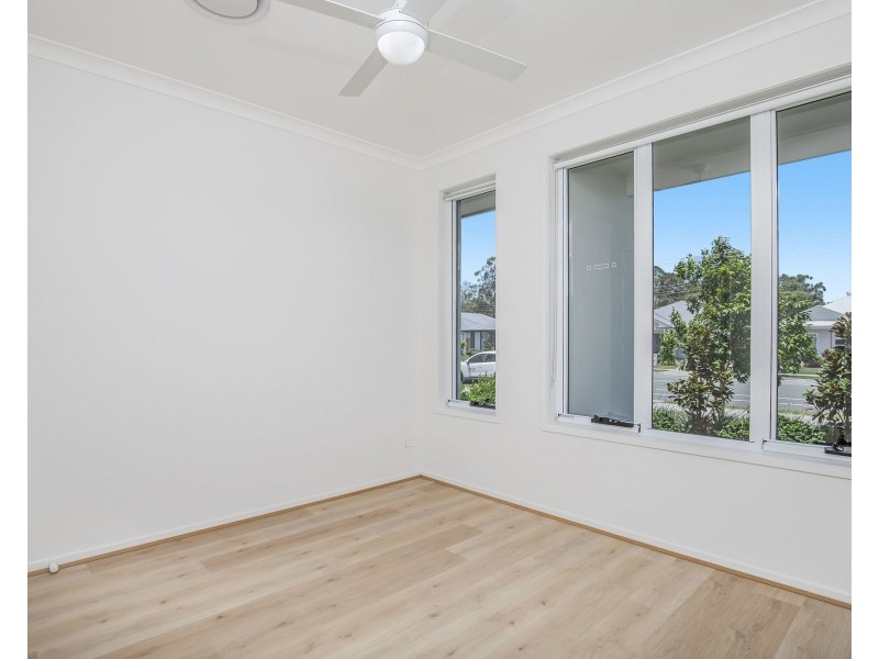 147 Gainsborough Drive, Pimpama QLD 4209